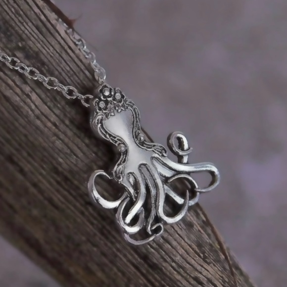 “Vintage Fork Octopus” Silverware Spoon Squid Octopod Kraken Tentacles Necklace - Picture 3 of 14